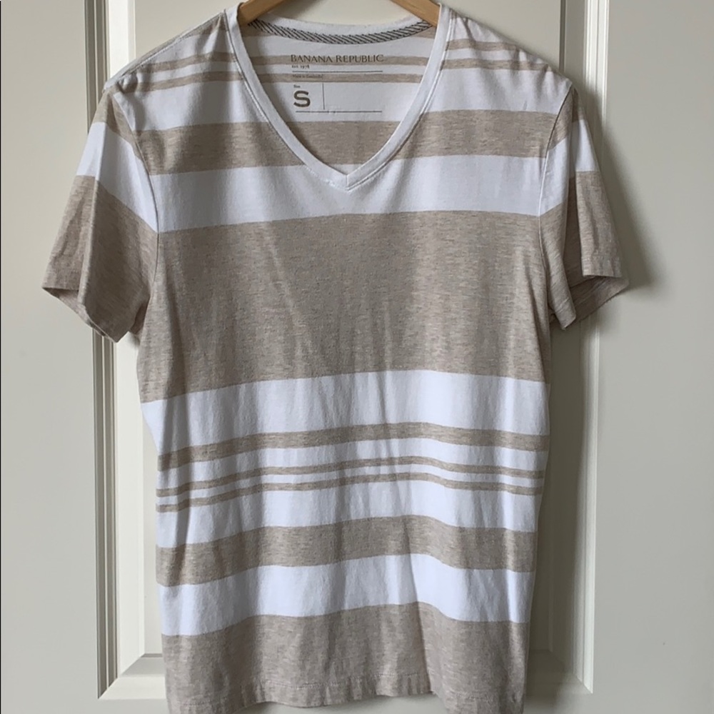 Banana Republic Tan & White Striped V-neck